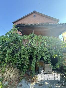 Дом 216м&sup2;, 3-этажный, участок 11 сот.  