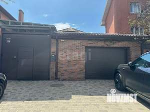 Дом 273м², 2-этажный, участок 3 сот.  