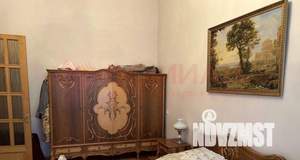 Дом 293м², 3-этажный, участок 4 сот.  