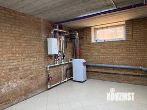 Дом 230м&sup2;, 2-этажный, участок 5 сот.  