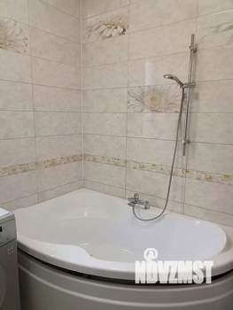 Дом 140м², 2-этажный, участок 6 сот.  