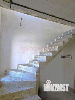 Дом 135м&sup2;, 2-этажный, участок 6 сот.  