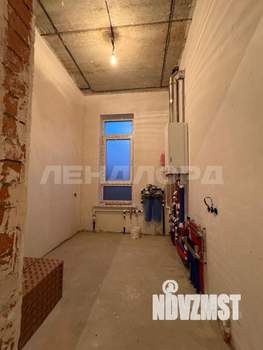 Дом 180м&sup2;, 2-этажный, участок 5 сот.  