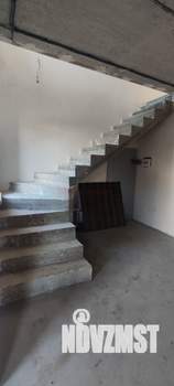 Дом 150м&sup2;, 2-этажный, участок 3 сот.  