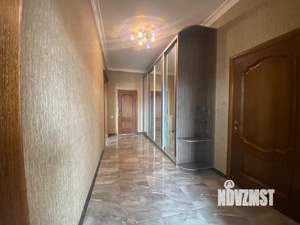 Дом 538м&sup2;, 3-этажный, участок 12 сот.  