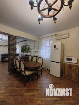 Дача 370м², 2-этажный, участок 6 сот.  