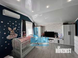 Дом 100м&sup2;, 2-этажный, участок 3 сот.  