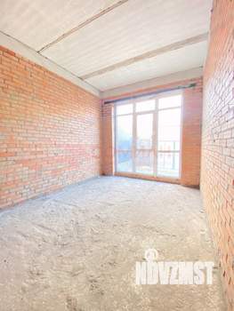 Дом 215м&sup2;, 3-этажный, участок 3 сот.  