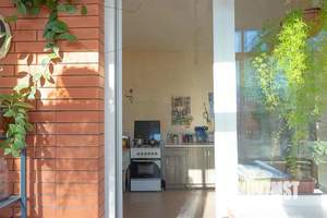 Дом 280м², 3-этажный, участок 6 сот.  