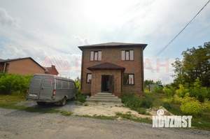 Дом 216м², 2-этажный, участок 3 сот.  