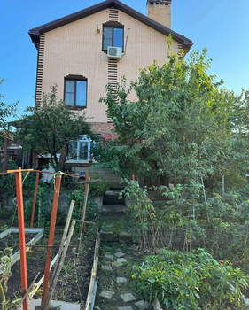 Дом 200м², 2-этажный, участок 6 сот.  