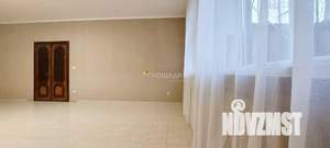 Дом 220м&sup2;, 2-этажный, участок 3 сот.  