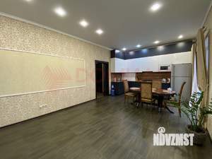 Дом 135м&sup2;, 2-этажный, участок 3 сот.  