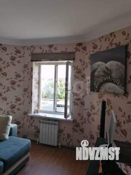 Дом 465м&sup2;, 2-этажный, участок 3 сот.  