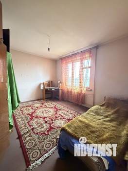 Дом 242м&sup2;, 3-этажный, участок 5 сот.  