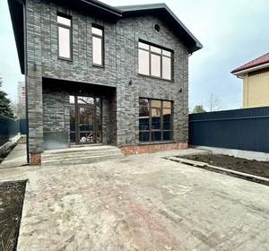 Дом 184м&sup2;, 2-этажный, участок 5 сот.  