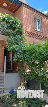 Дом 143м², 3-этажный, участок 2 сот.  