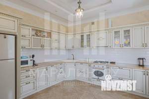 Дом 425м², 2-этажный, участок 7 сот.  