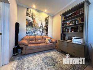 Дом 250м², 2-этажный, участок 4 сот.  