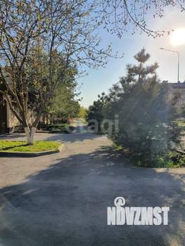 Дом 360м&sup2;, 3-этажный, участок 8 сот.  