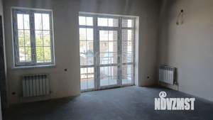 Дом 133м&sup2;, 2-этажный, участок 3 сот.  