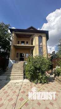 Дом 299м&sup2;, 3-этажный, участок 5 сот.  