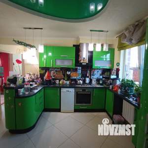 Дом 170м&sup2;, 2-этажный, участок 6 сот.  