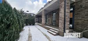 Дом 278м&sup2;, 2-этажный, участок 4 сот.  