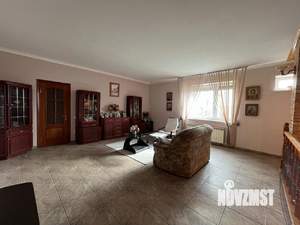 Дом 278м&sup2;, 2-этажный, участок 11 сот.  