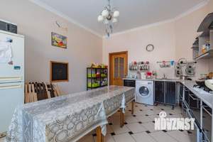 Дом 250м², 2-этажный, участок 3 сот.  