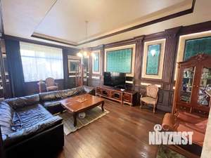 Дом 486м&sup2;, 3-этажный, участок 6 сот.  