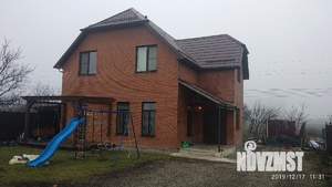 Дом 220м², 2-этажный, участок 6 сот.  