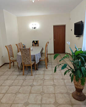 Дом 270м&sup2;, 2-этажный, участок 7 сот.  