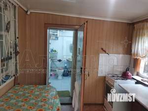 Дом 50м&sup2;, 2-этажный, участок 6 сот.  