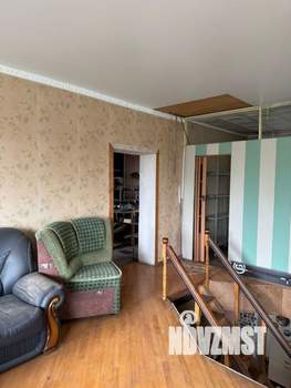 Дом 258м², 3-этажный, участок 6 сот.  