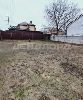 Дом 97м&sup2;, 2-этажный, участок 6 сот.  