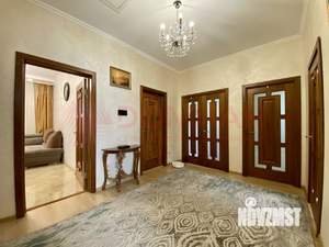 Дом 165м&sup2;, 1-этажный, участок 3 сот.  