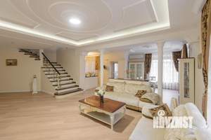 Дом 548м², 2-этажный, участок 8 сот.  