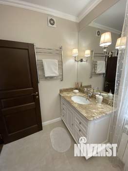 Дом 137м&sup2;, 2-этажный, участок 3 сот.  