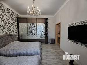 Дом 260м², 3-этажный, участок 3 сот.  