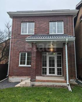 Дом 133м&sup2;, 2-этажный, участок 3 сот.  