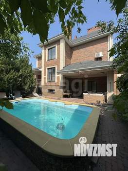 Дом 270м&sup2;, 3-этажный, участок 6 сот.  