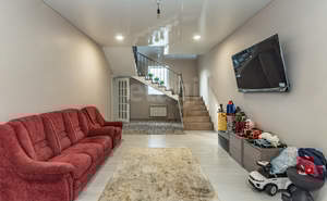 Дом 211м&sup2;, 2-этажный, участок 3 сот.  