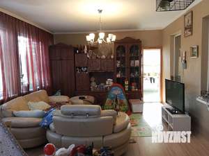 Дом 180м&sup2;, 2-этажный, участок 7 сот.  