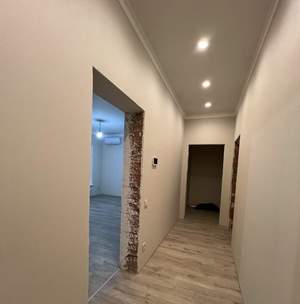Дом 220м², 2-этажный, участок 6 сот.  