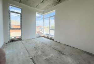 Дом 213м&sup2;, 2-этажный, участок 5 сот.  