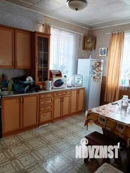 Дом 143м², 3-этажный, участок 2 сот.  