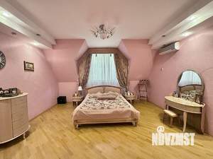 Дом 250м², 2-этажный, участок 3 сот.  