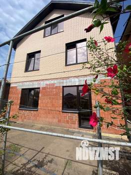 Дом 138м&sup2;, 2-этажный, участок 3 сот.  