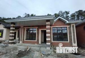 Дом 100м&sup2;, 1-этажный, участок 4 сот.  